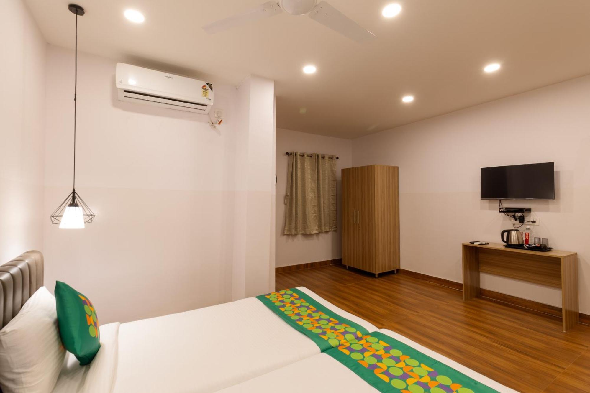 Treebo Seventh Heaven Kukatpally Hyderabad Eksteriør billede